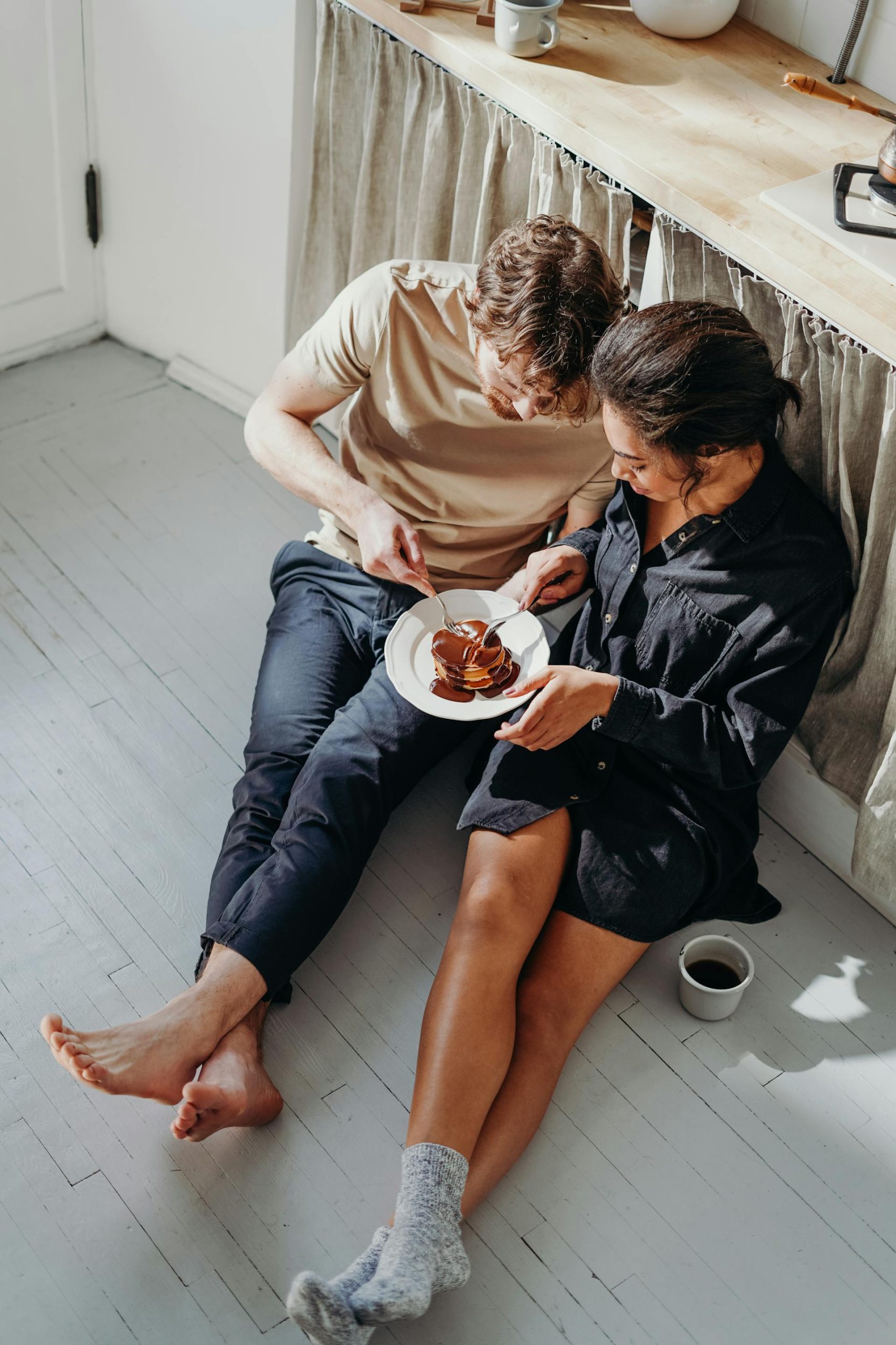 A couple enjoying breakfast together | Source: Pexels